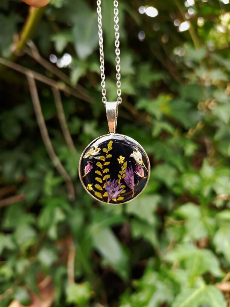 Collier composition florale