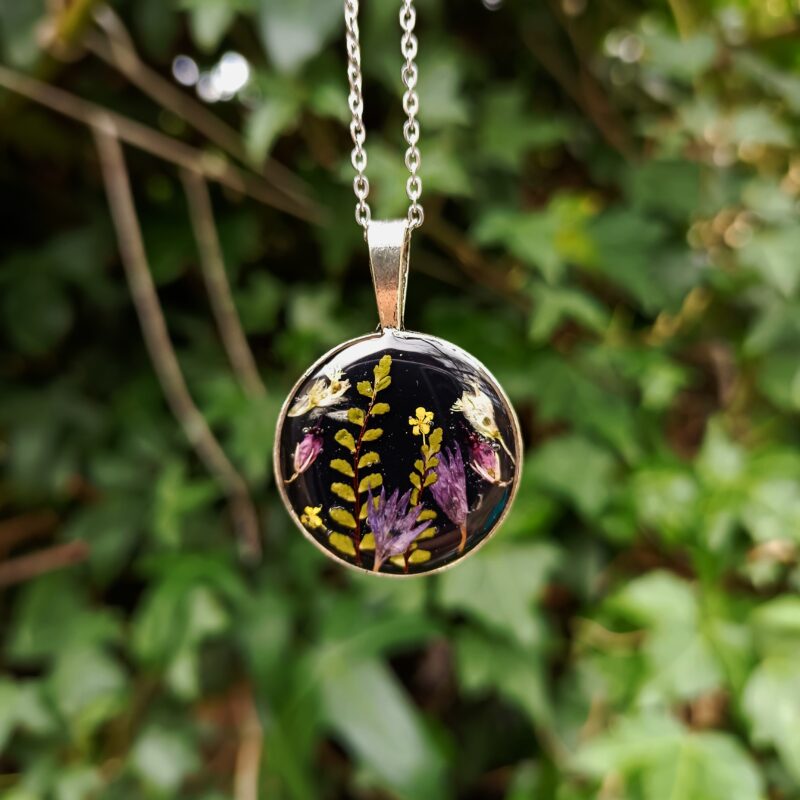 Collier composition florale