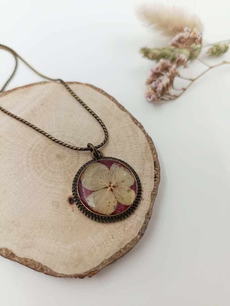 Collier vintage Hortensia