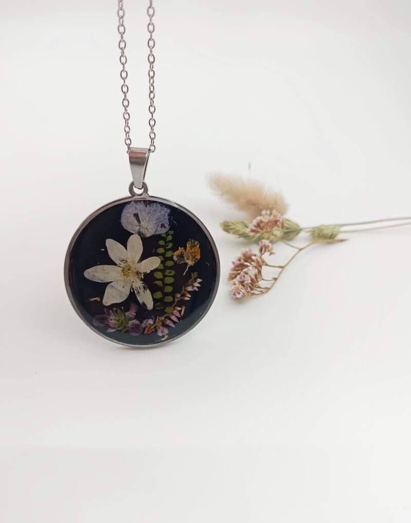Collier composition florale – Image 2