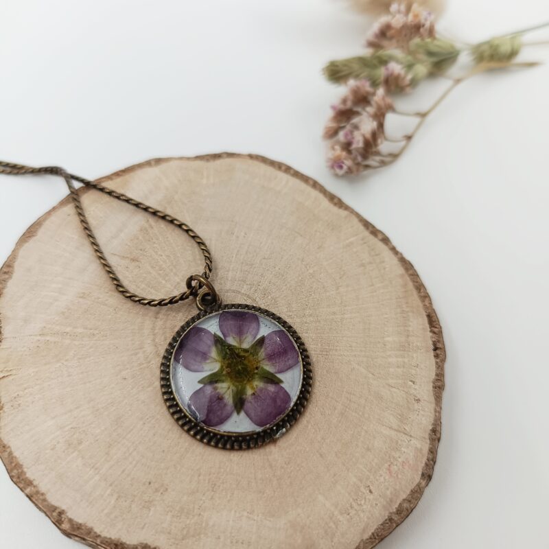 Collier vintage Saxifrage
