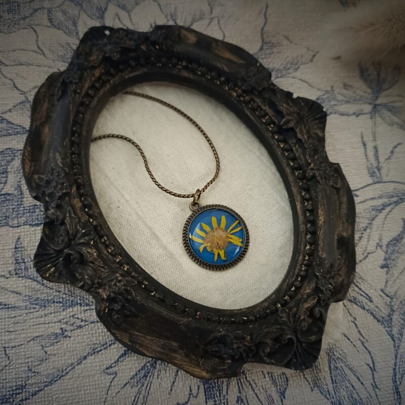 Collier vintage Pulicaire