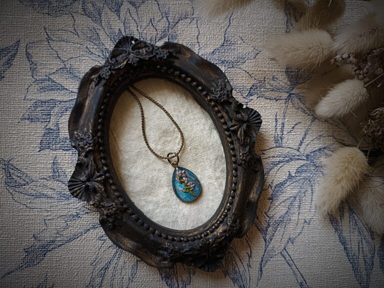 Collier vintage Bruyère