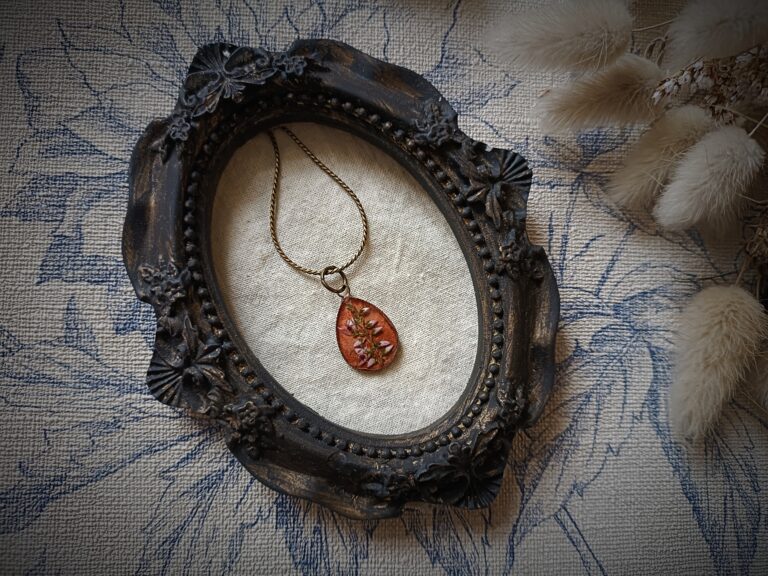 Collier vintage Bruyère